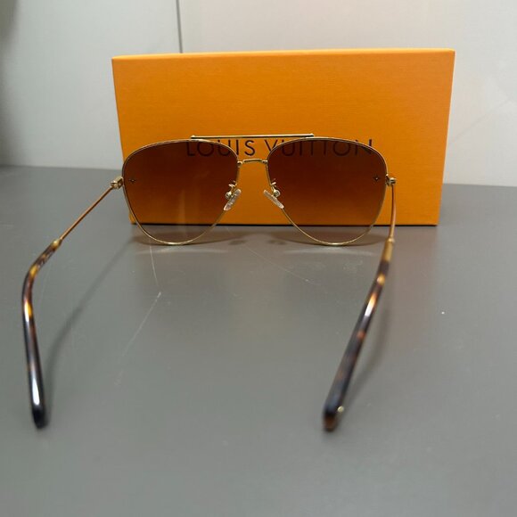 Louis Vuitton Women’s sunglasses main image 5